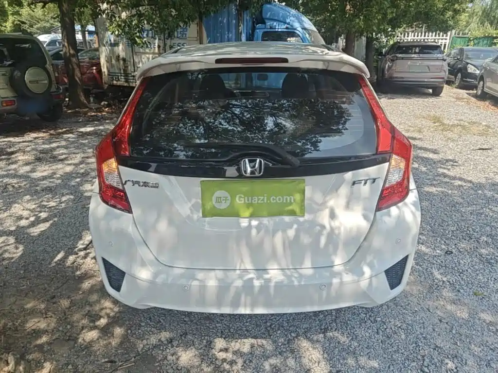 Honda Fit — миниатюра 6