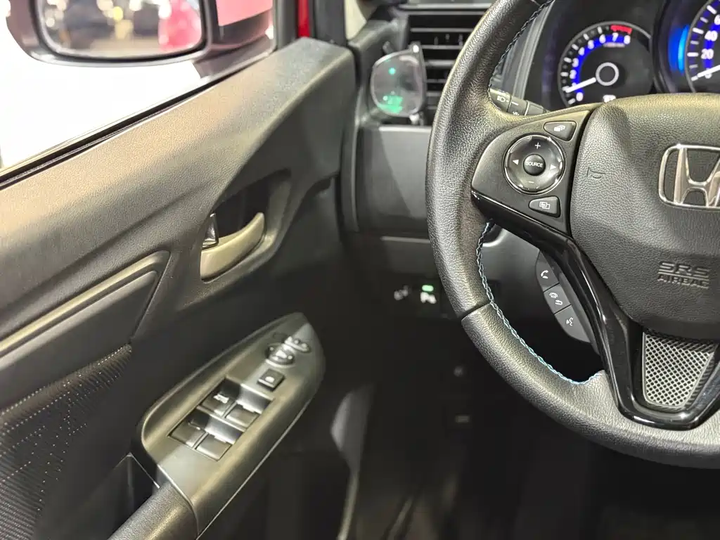 Honda Fit 1.5L LXS CVT Comfort Sunroof Edition, фото 22