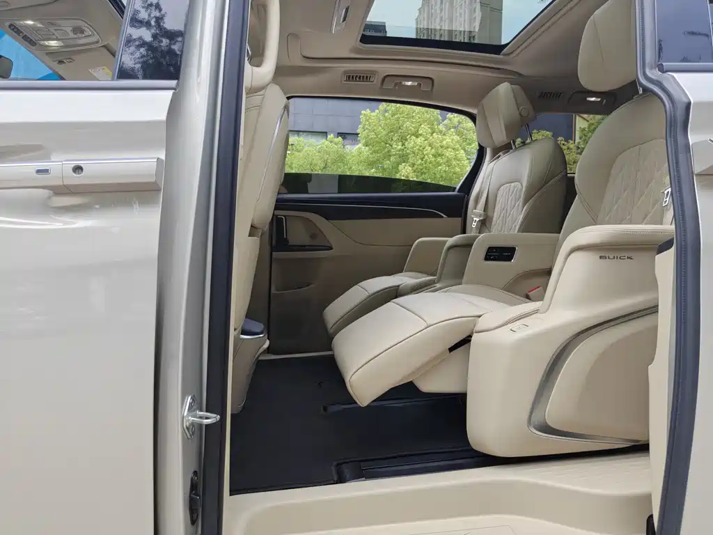 Buick GL8 2022 ES 653T Luxury