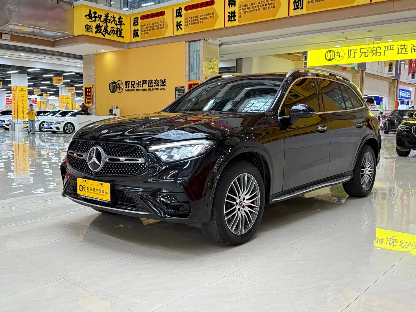 奔驰GLC 2025款 GLC 300 L 4MATIC 动感型 5座 2025