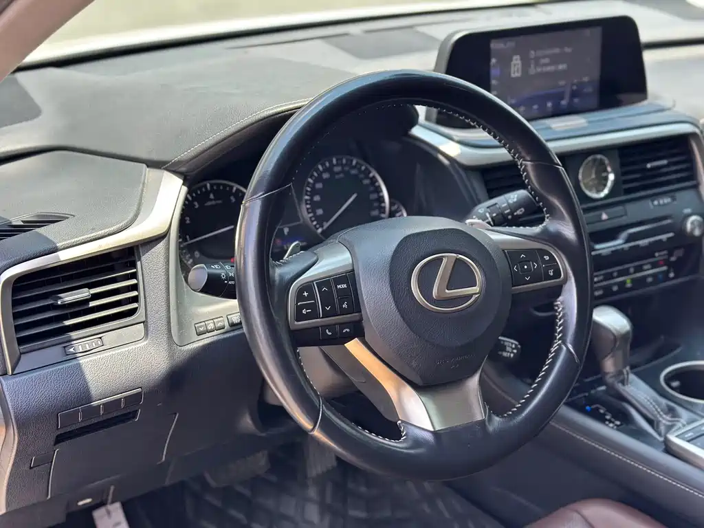 Lexus RX — миниатюра 6