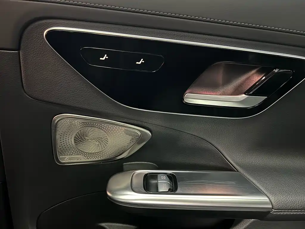 Mercedes-Benz C-Class — миниатюра 20