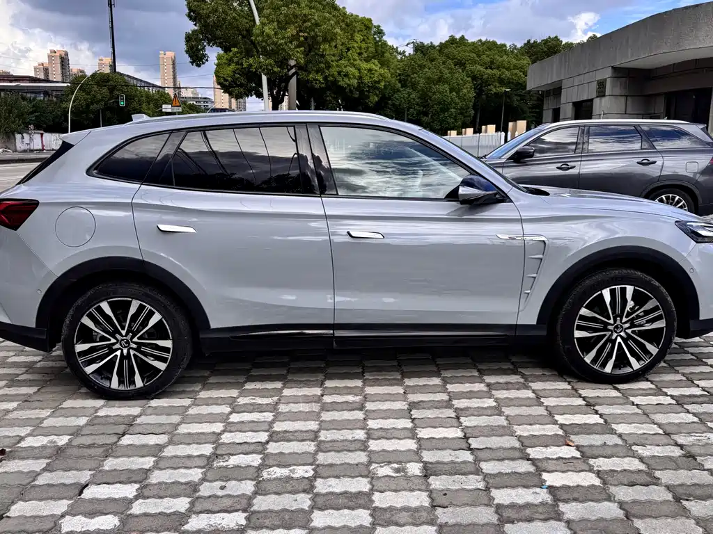 Roewe Feifan MARVEL R — миниатюра 4