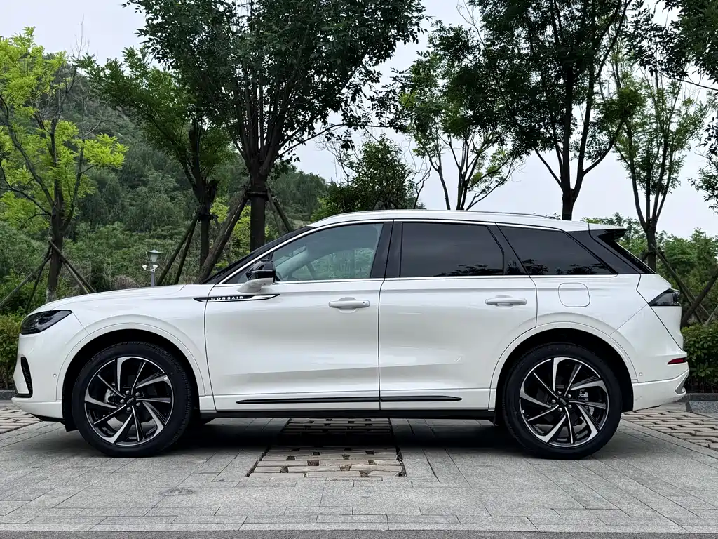 Lincoln Corsair 2024 2.0T