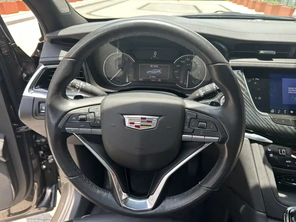 Cadillac XT6 — миниатюра 18
