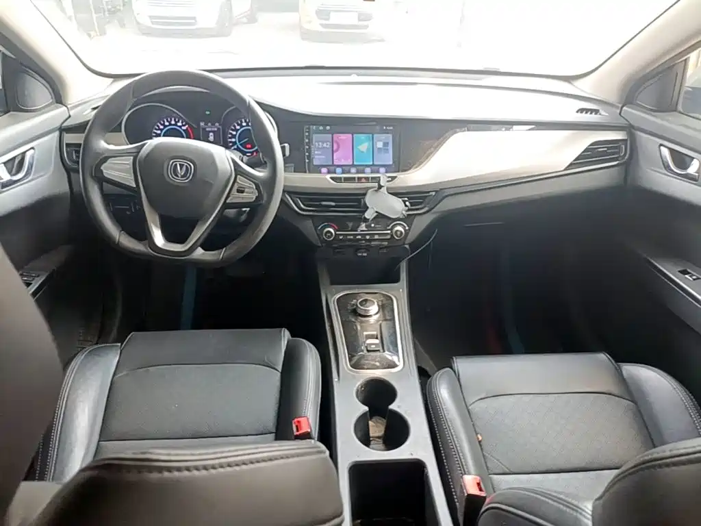 Changan Eado New Energy — миниатюра 10