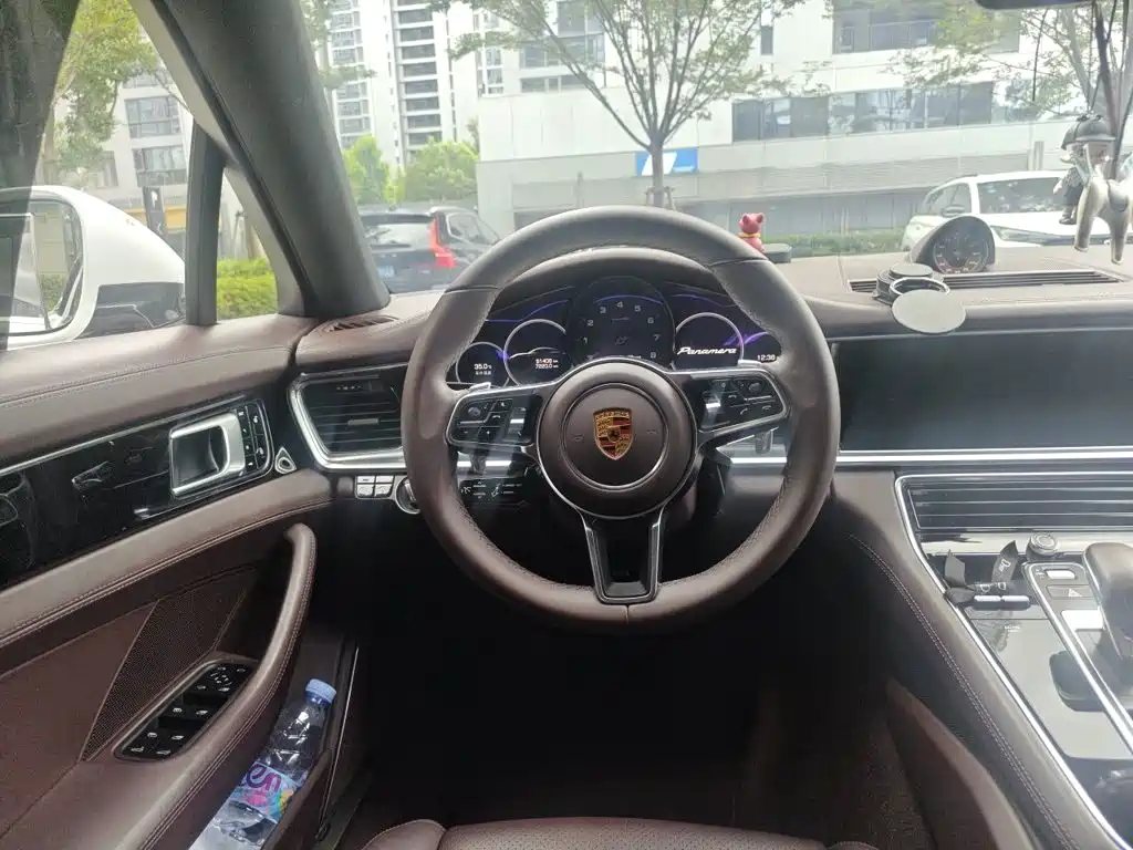 Porsche Panamera — миниатюра 6
