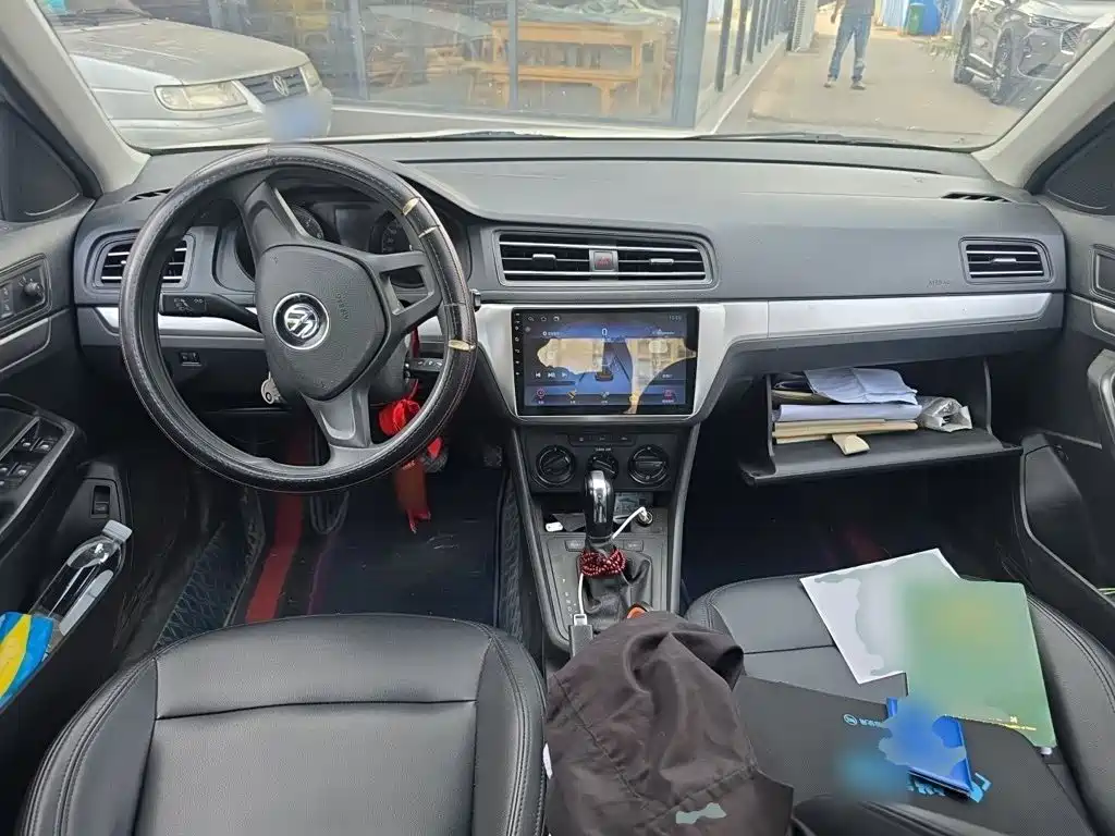 Volkswagen Lavida — миниатюра 5