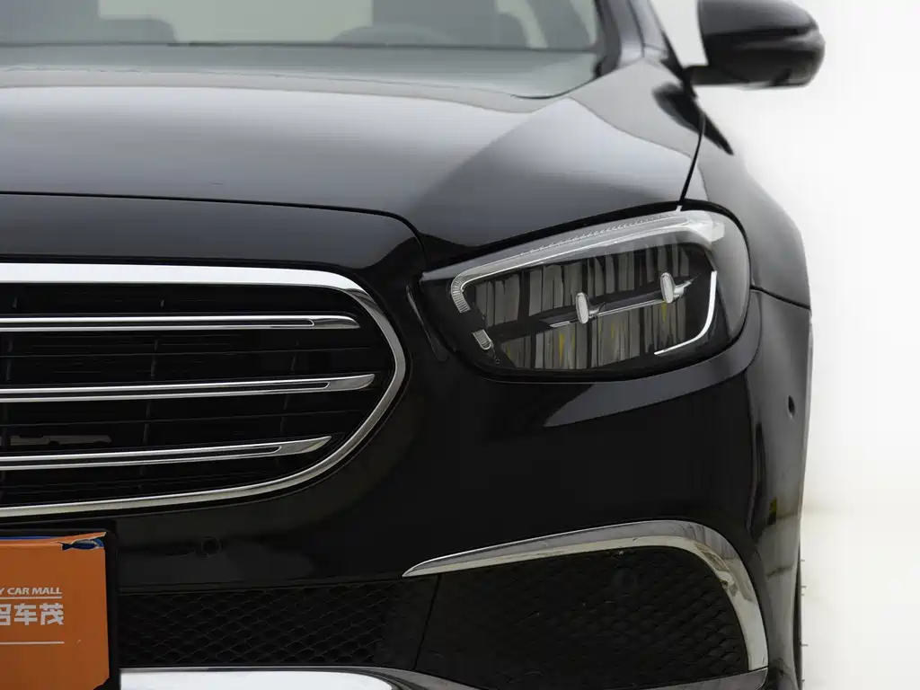 Mercedes-Benz E-Class — миниатюра 2
