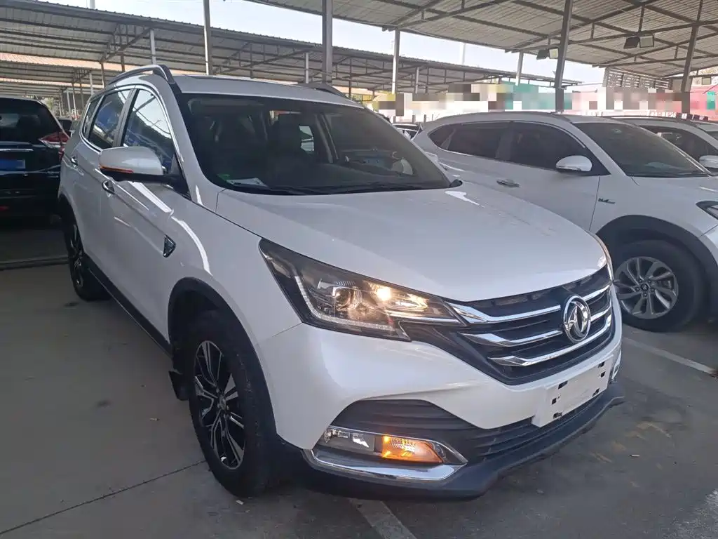 DONGFENG AX7