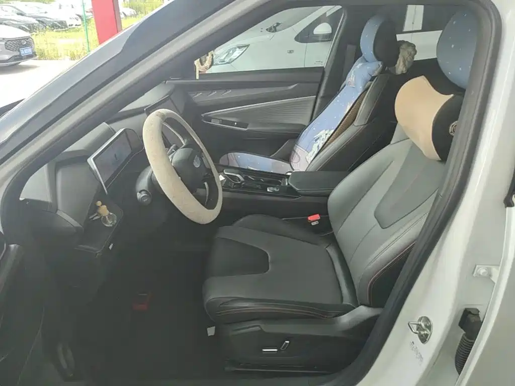 Geely Boyue — миниатюра 15