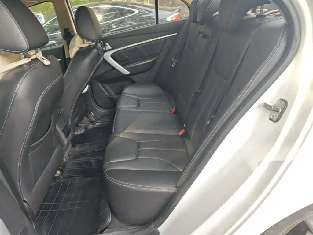 Geely Emgrand — миниатюра 24