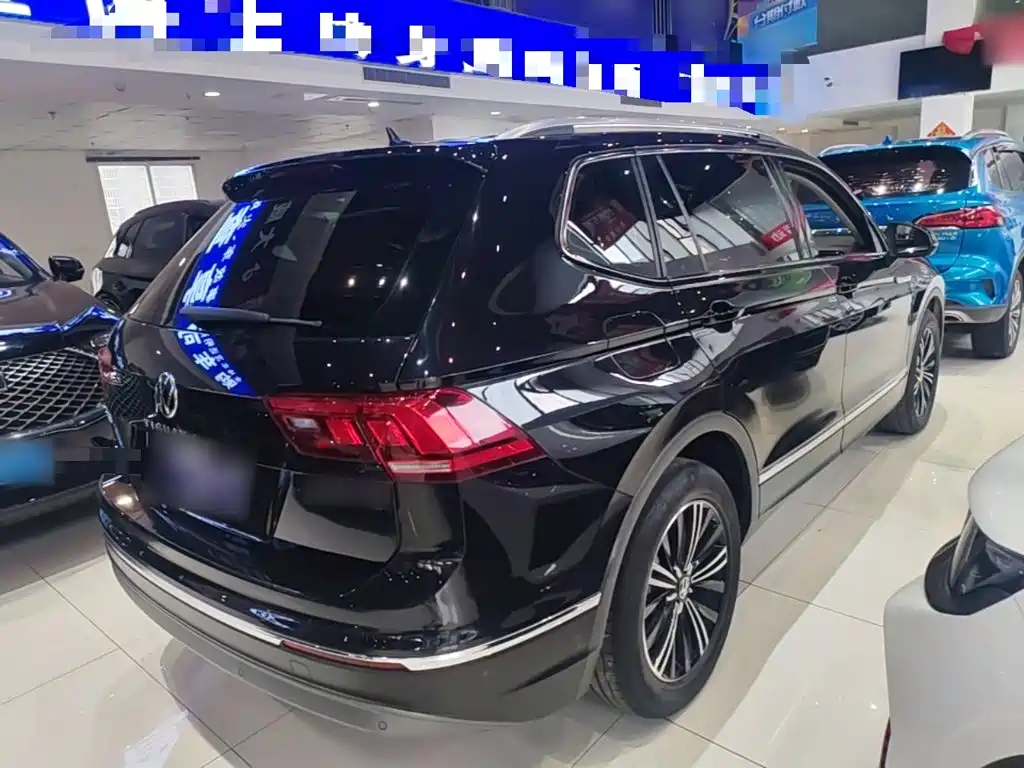 Volkswagen Tiguan L — миниатюра 7