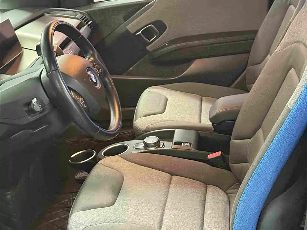 BMW i3 (Import) — миниатюра 8