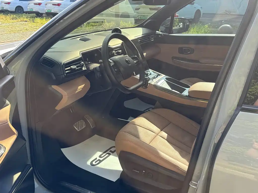 NIO ES8 — миниатюра 4