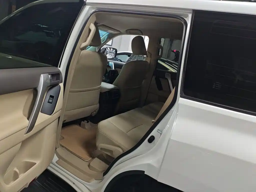 Toyota Prado (Import) — миниатюра 7
