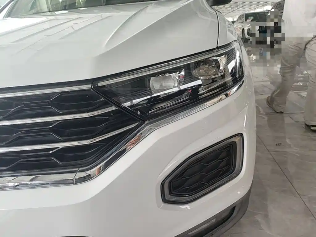 Volkswagen T-Roc — миниатюра 24