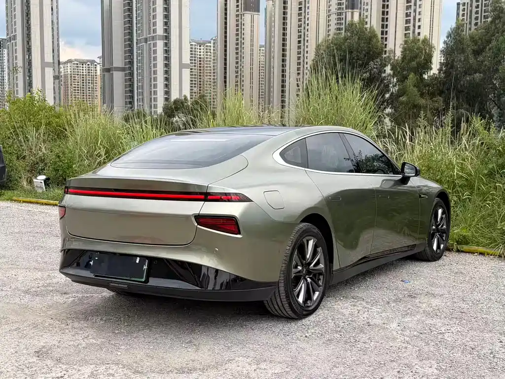 XPeng P7 — миниатюра 9