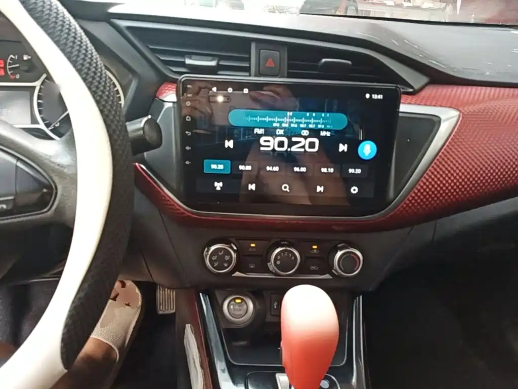 Nissan Bluebird — миниатюра 10