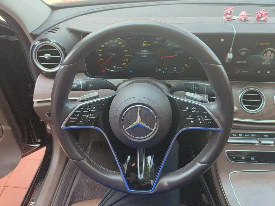 Mercedes-Benz E-Class — миниатюра 15