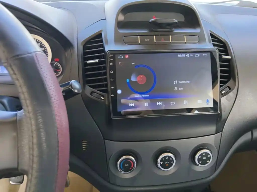 Geely King Kong — миниатюра 13