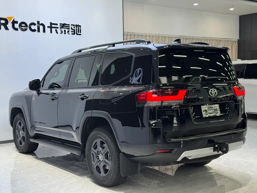 Toyota Land Cruiser — миниатюра 6