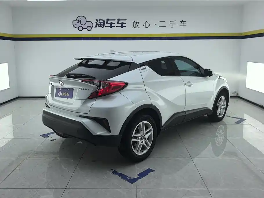 TOYOTA C HR