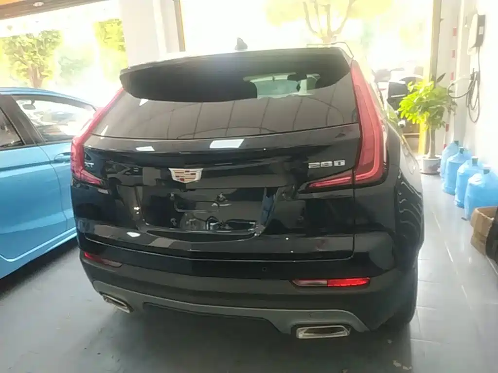 Cadillac XT4 — миниатюра 6