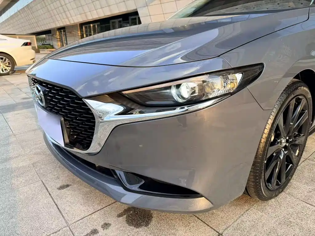 Mazda 3 Axela — миниатюра 16