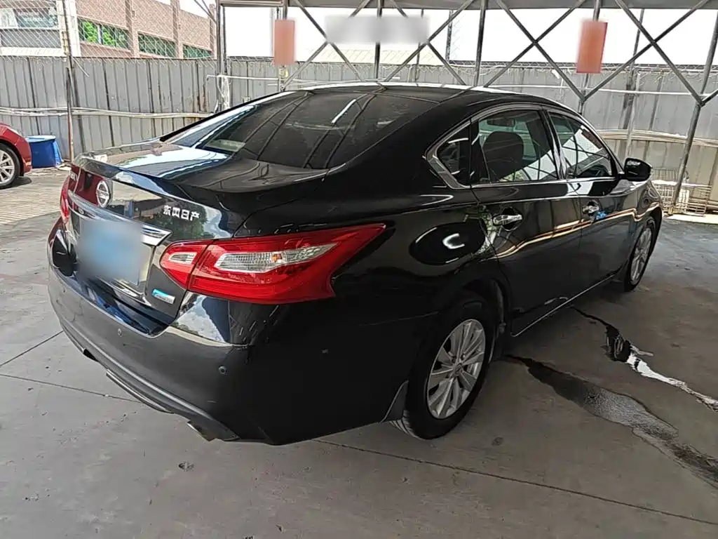 Nissan Teana — миниатюра 7
