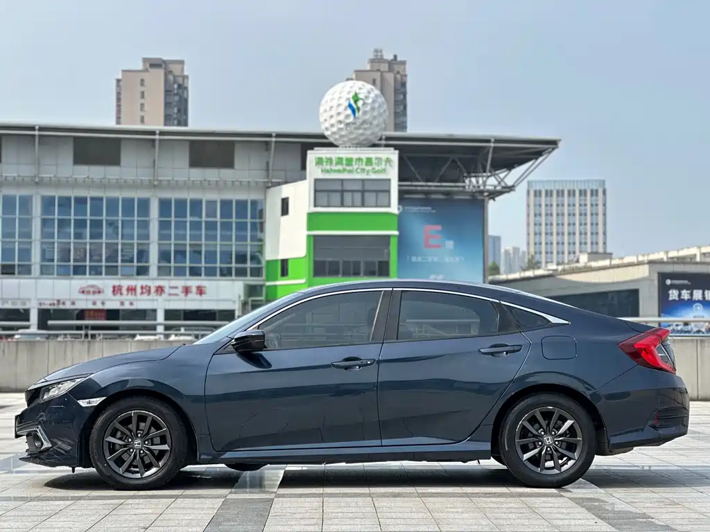 Honda Civic — миниатюра 8