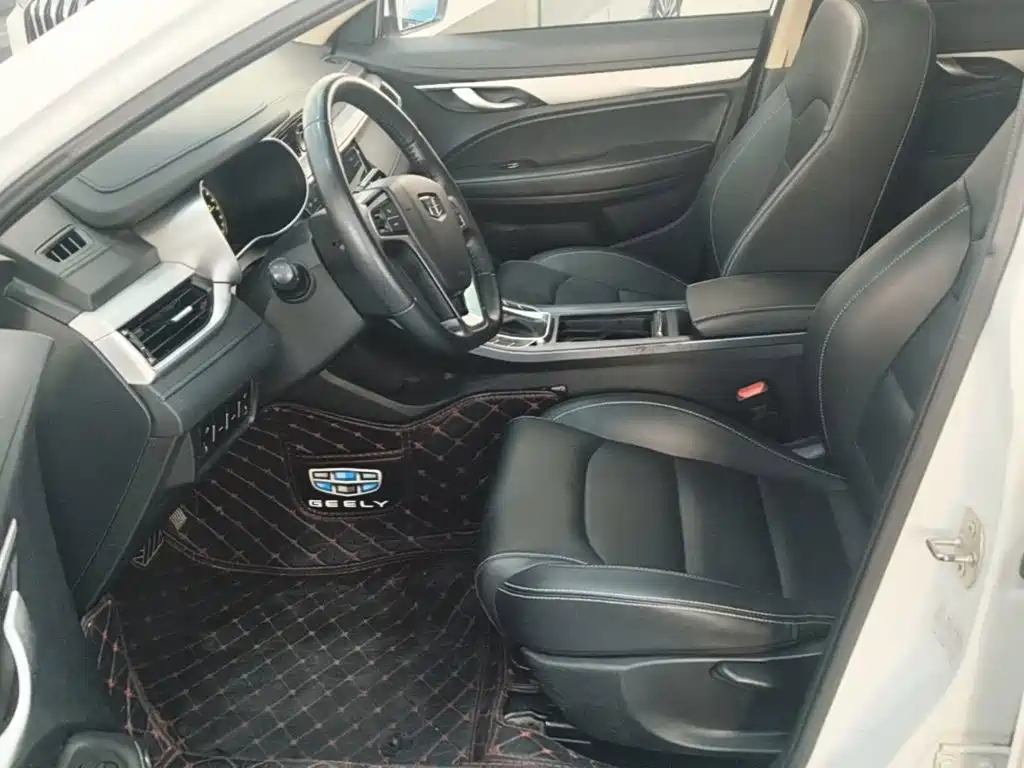 Geely Emgrand — миниатюра 15