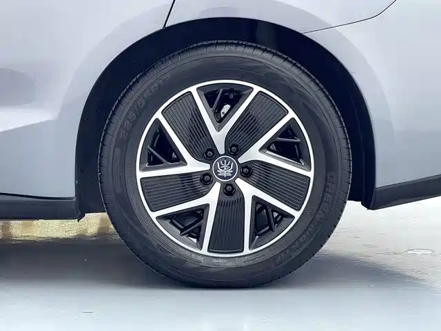 BYD Qin L — миниатюра 16