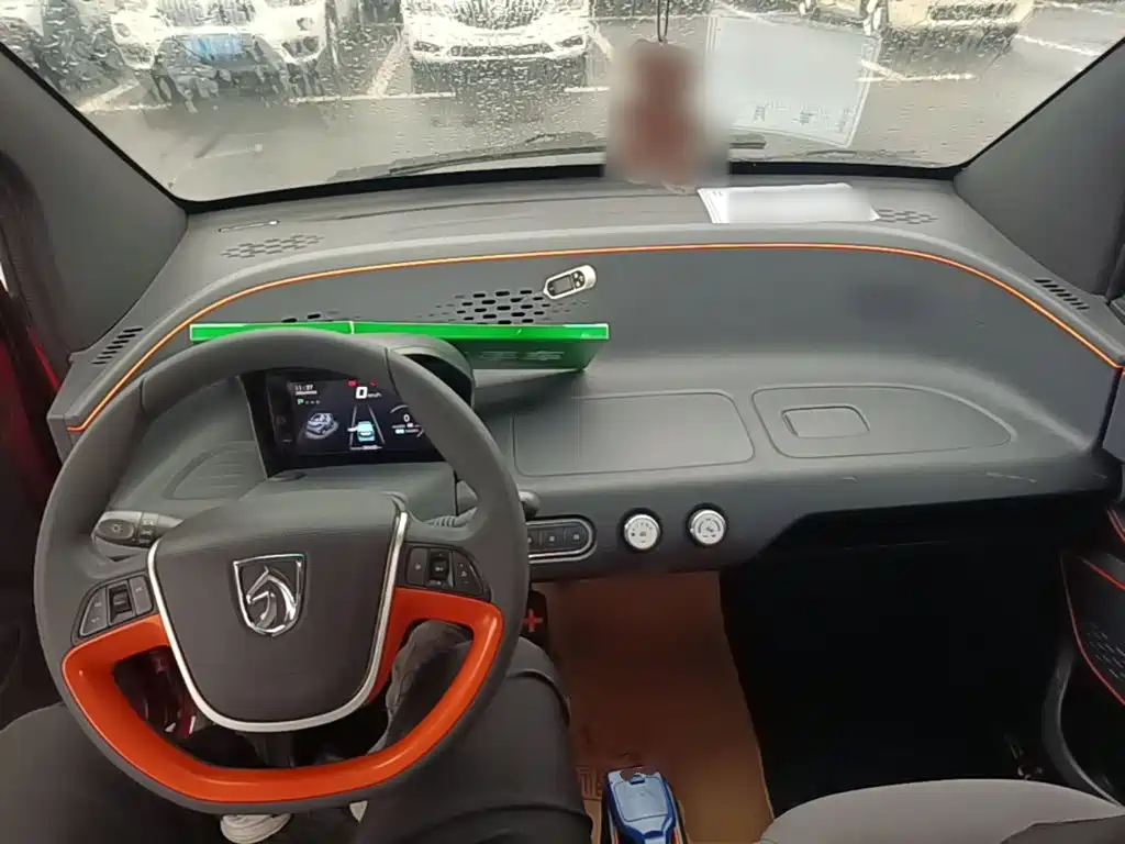 Baojun E100 — миниатюра 10