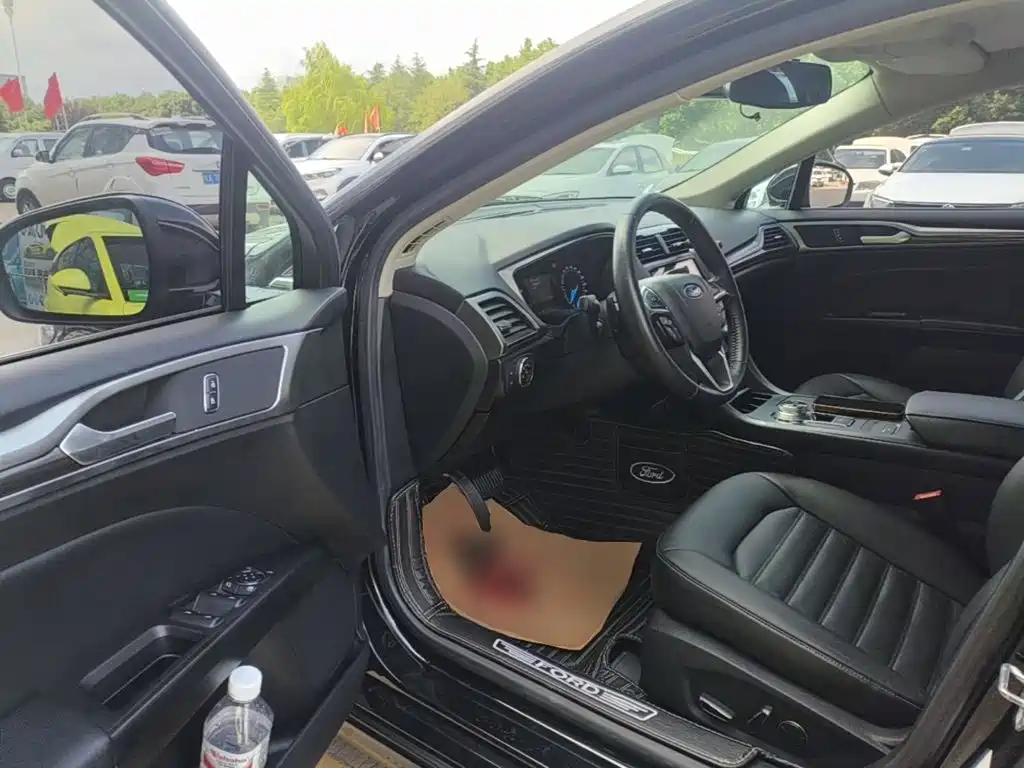Ford Mondeo — миниатюра 16