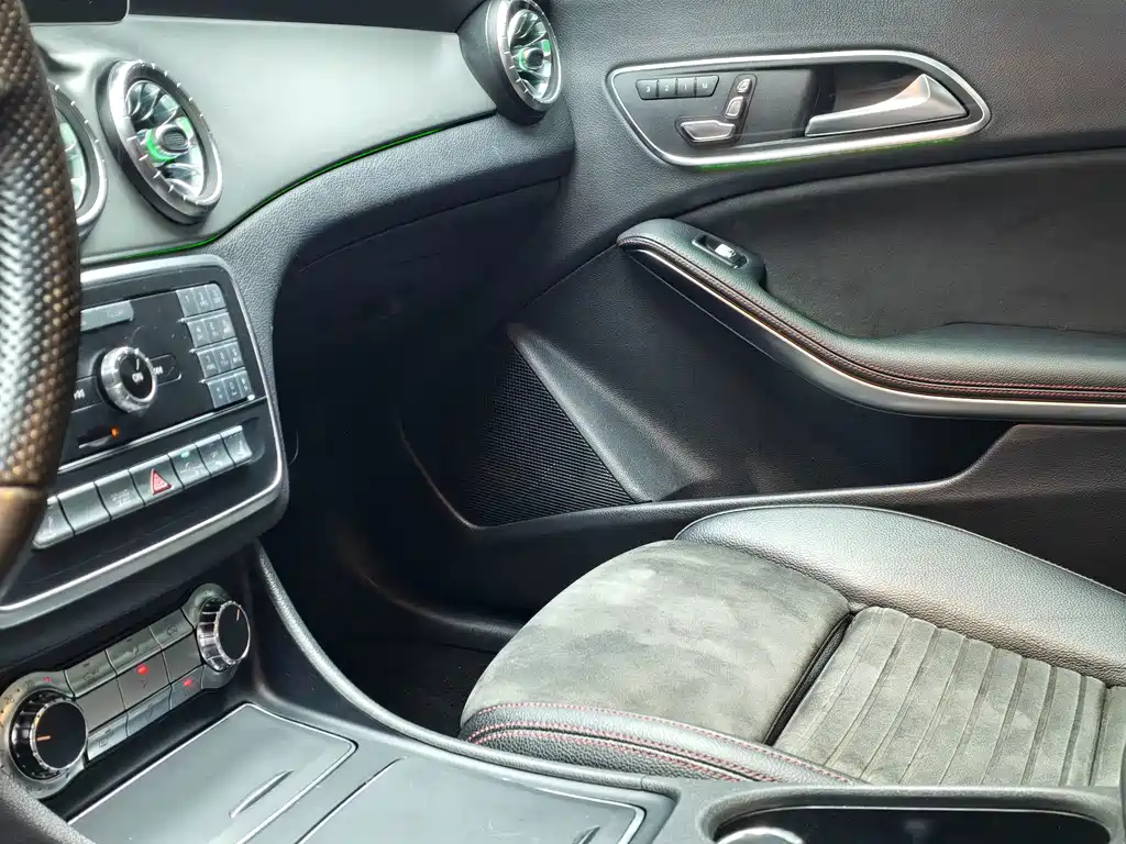 Mercedes-Benz CLA (Import) — миниатюра 9