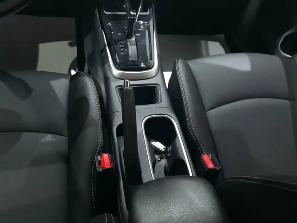 Nissan Tiida — миниатюра 14