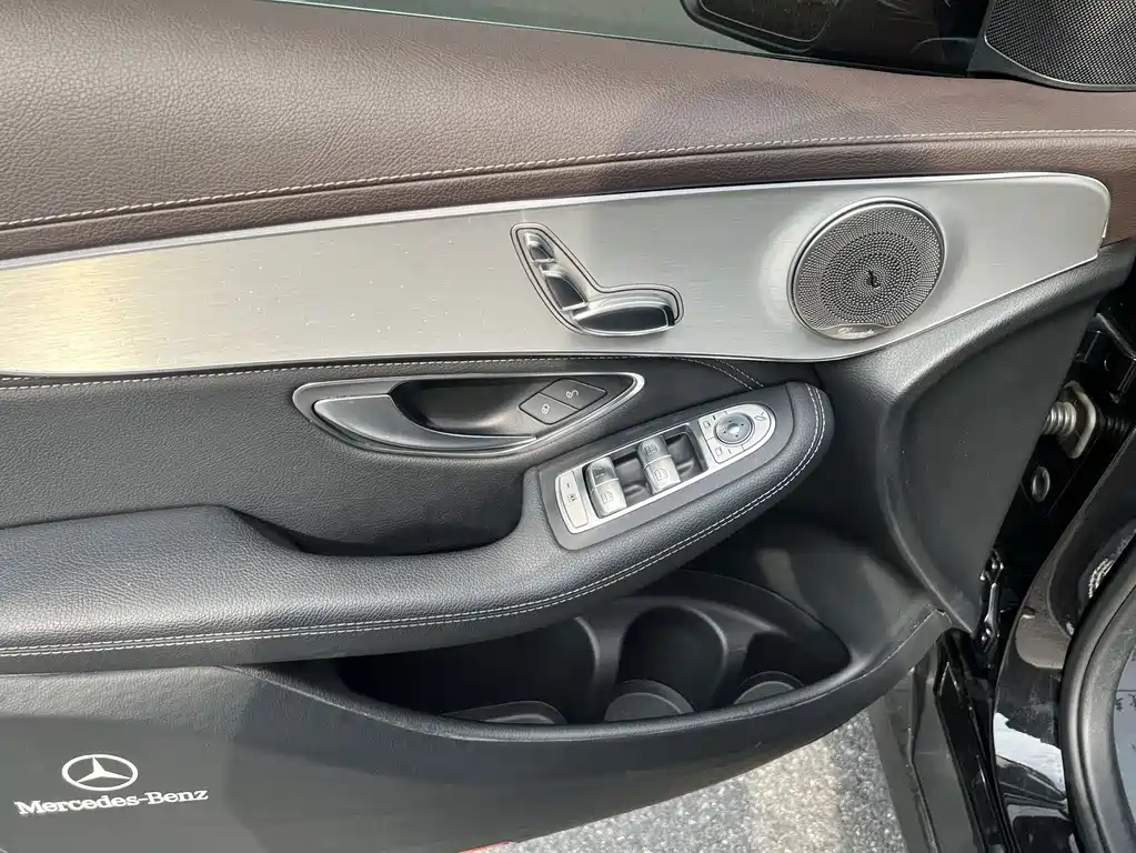 Mercedes-Benz GLC — миниатюра 7