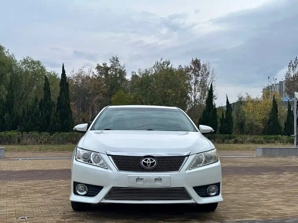 Toyota Camry — миниатюра 2