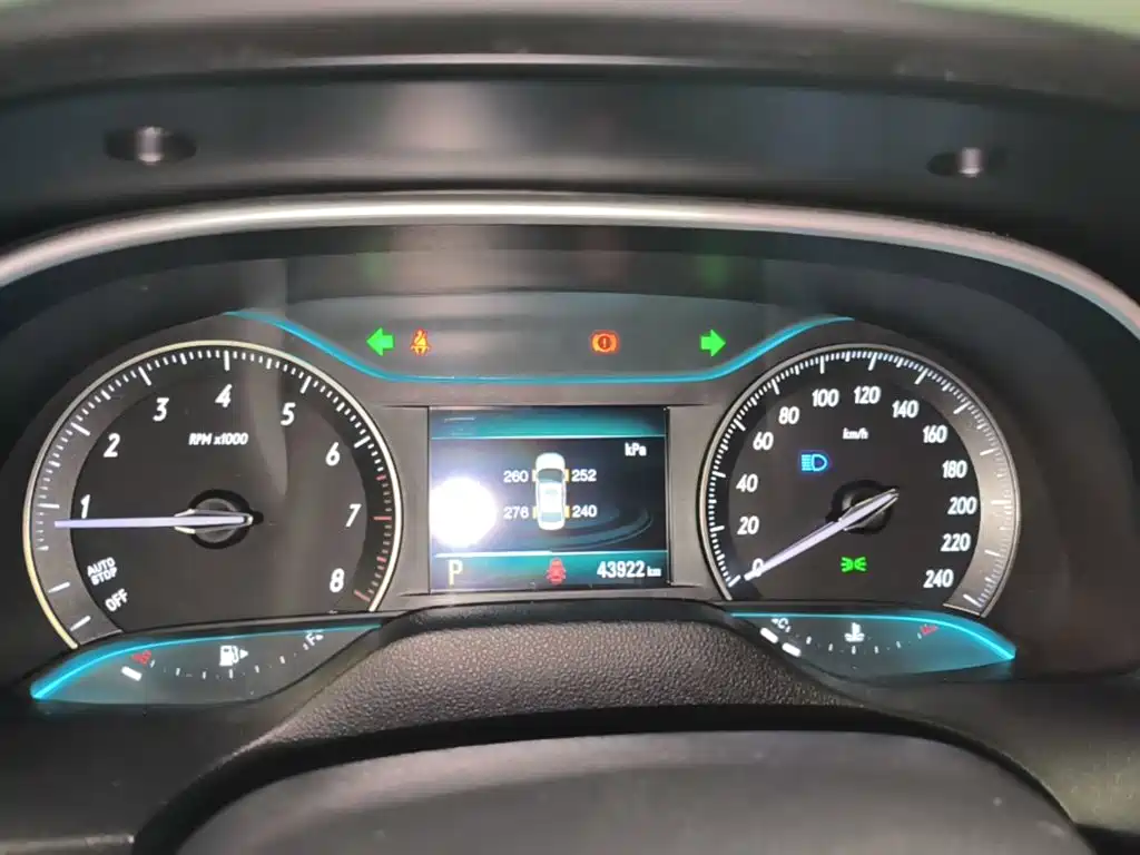 Buick Excelle — миниатюра 12