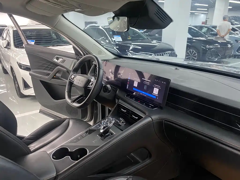 Roewe RX5 — миниатюра 5
