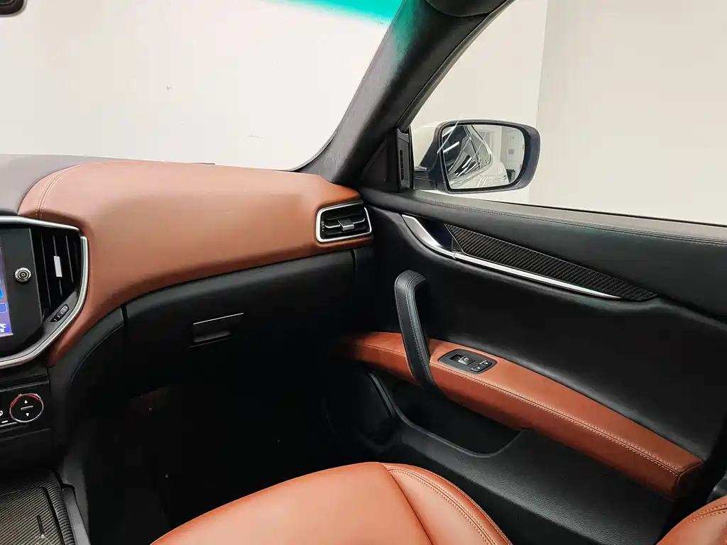 Maserati Ghibli — миниатюра 15