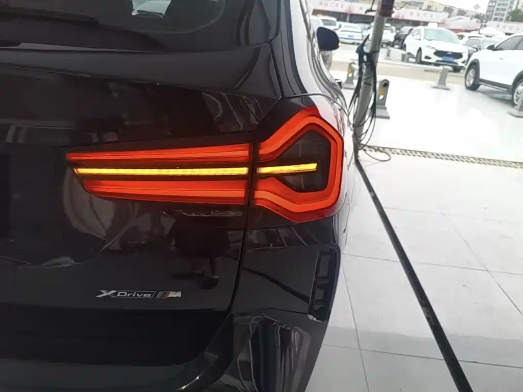 BMW X3 — миниатюра 8