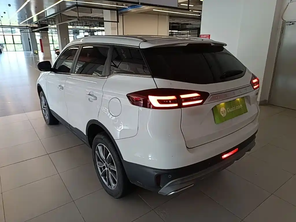 Geely Boyue — миниатюра 5