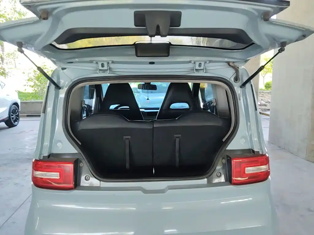 Wuling MINIEV — миниатюра 19