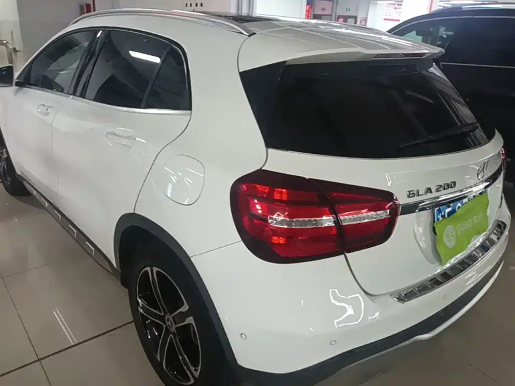 Mercedes-Benz GLA — миниатюра 5