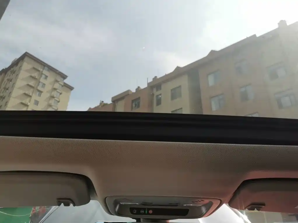 Buick LaCrosse — миниатюра 18