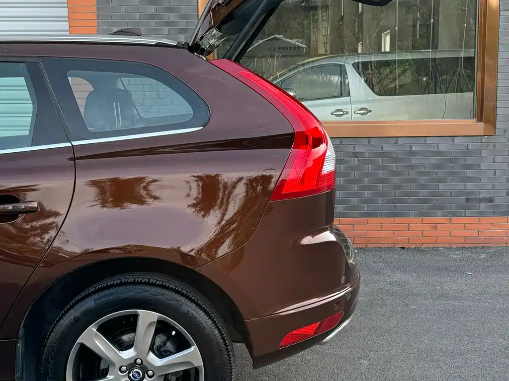 Volvo XC60 (Import) — миниатюра 5