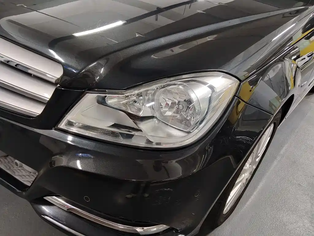 Mercedes-Benz C-Class — миниатюра 13