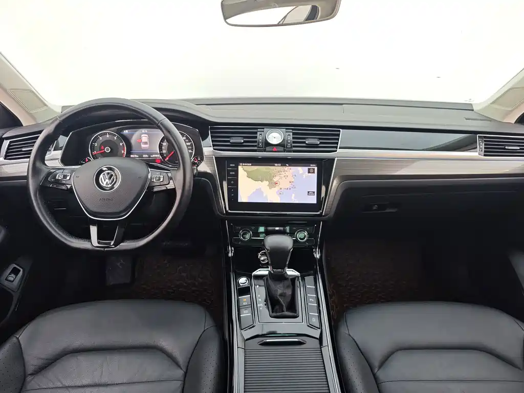 Volkswagen Phideon — миниатюра 9
